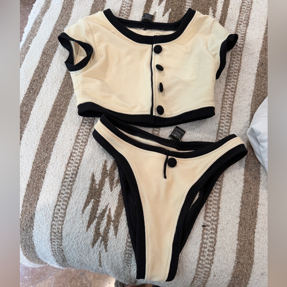 Same Los Angeles Black and Cream Grace Bikini Set- top M and bottom- S - Picture 6 of 6